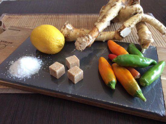 Рецепт приготовления маринованного хрена с перцем чили